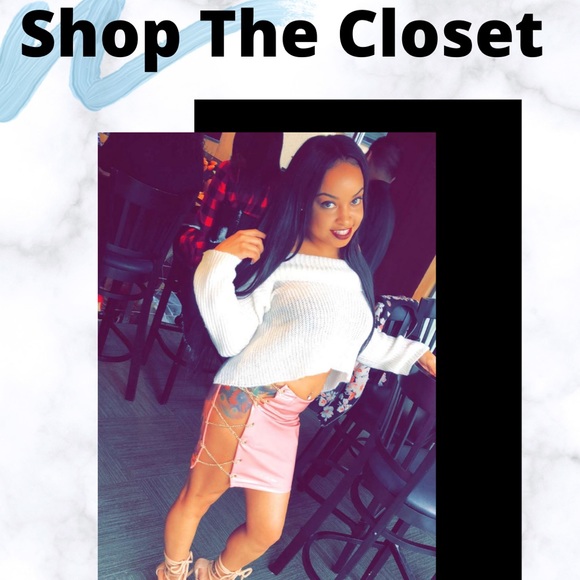 Shirt with chain on the side - Picture 1 of 1